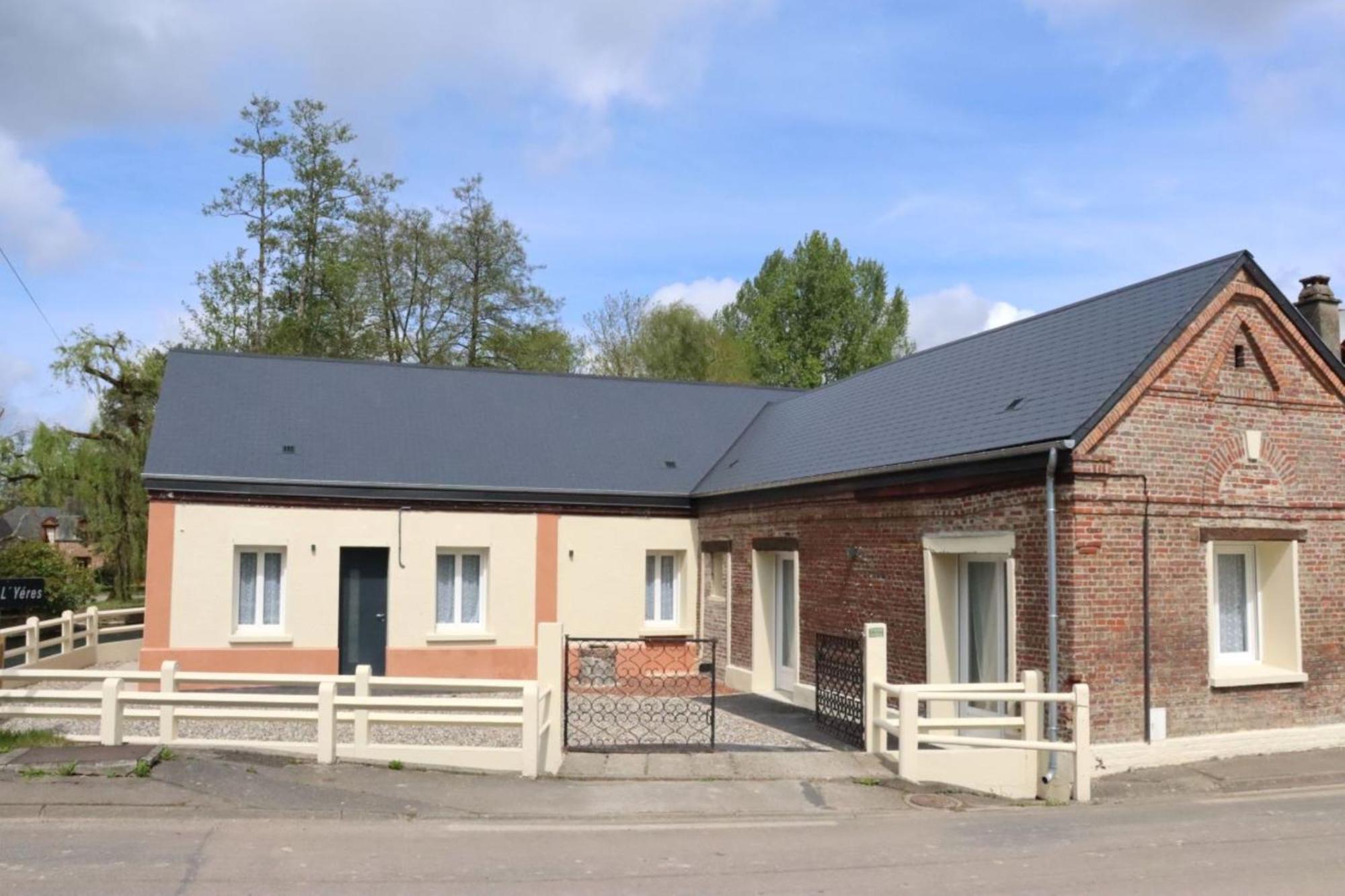 Au Clair Matin Sur L'Yeres Villa Sept-Meules Eksteriør billede